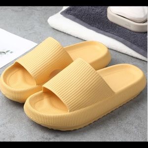 Yellow Sootheez Slippers/Slides